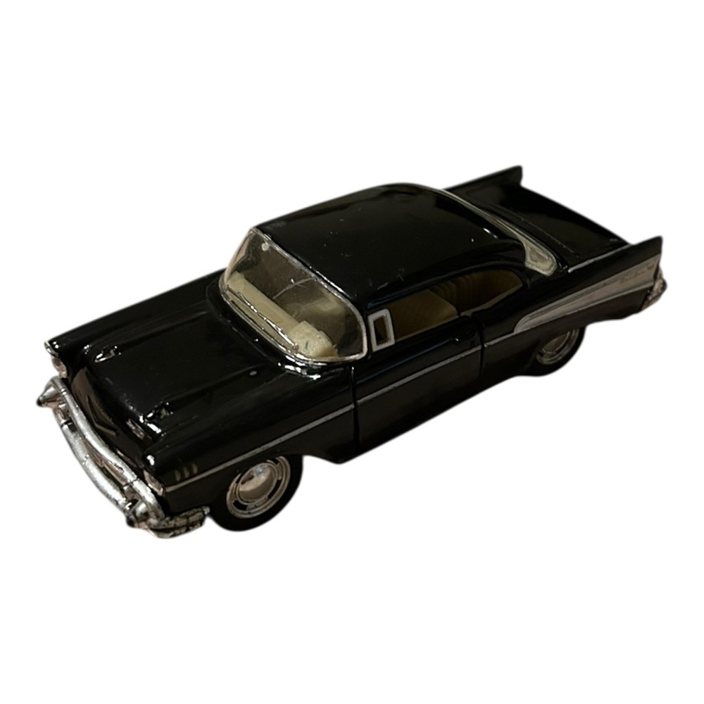 Kinsmart 1957 Chevrolet Bel Air Black Silver Pull Back 1:40 Scale Car Doors Open